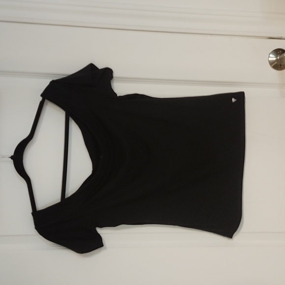 2 Guess shirts XL - Picture 5 of 6